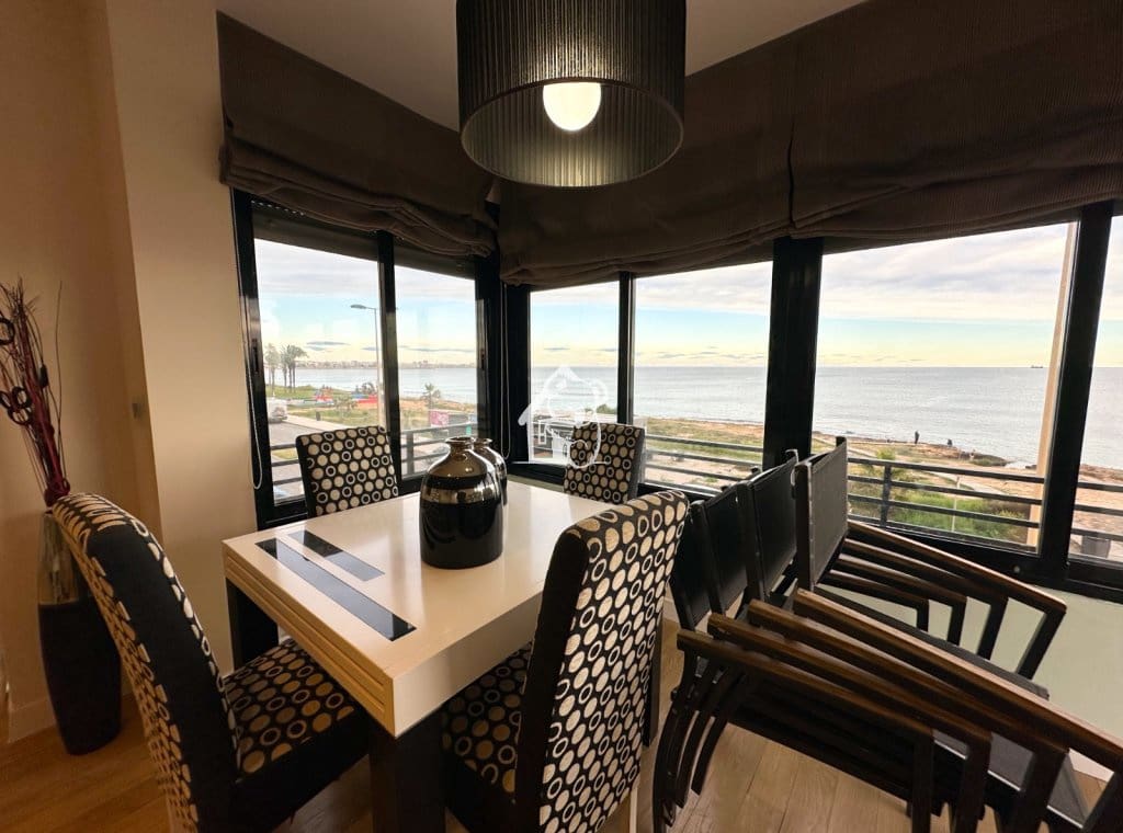 2 quarto Apartamento de Praia para arrendar em Torrevieja - 1 250 € (Ref: 9473646)