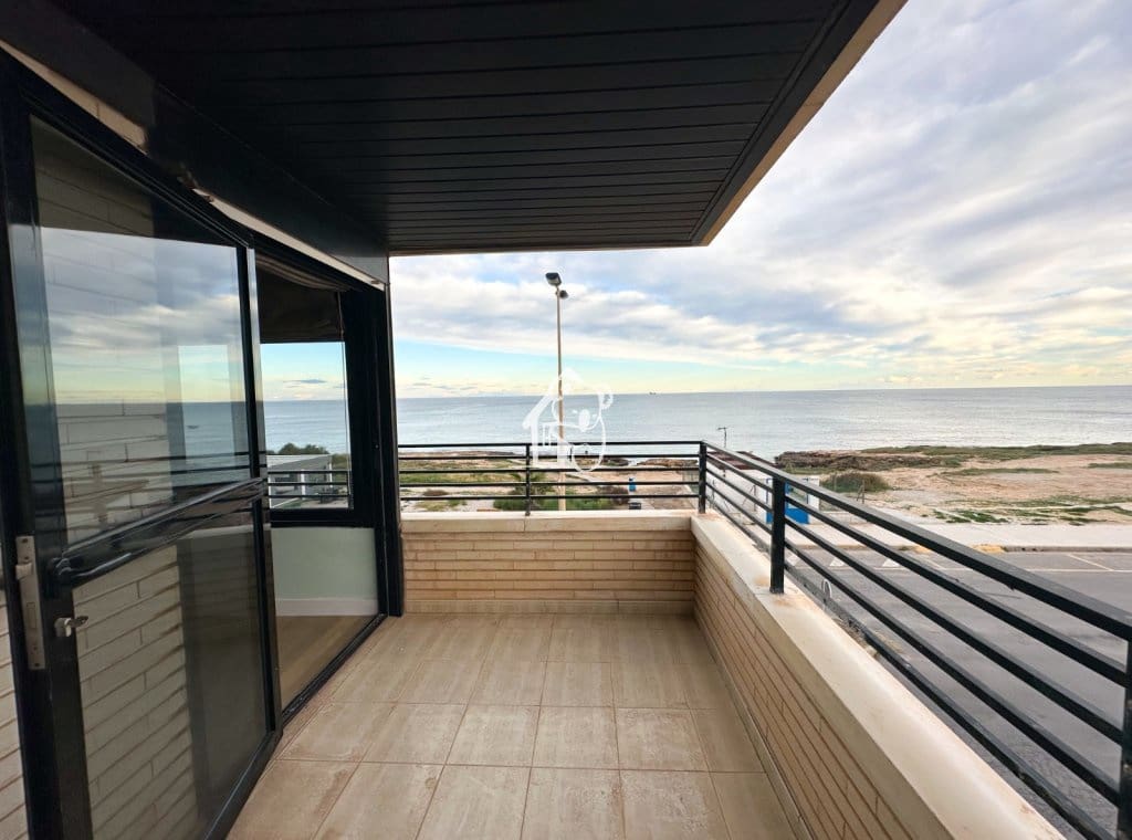 2 quarto Apartamento de Praia para arrendar em Torrevieja - 1 250 € (Ref: 9473646)