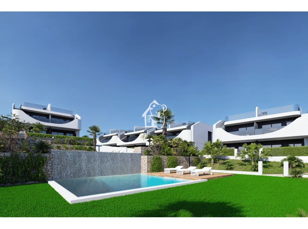 2 bedroom Bungalow for sale in San Miguel de Salinas with pool - € 250,000 (Ref: 9480818)