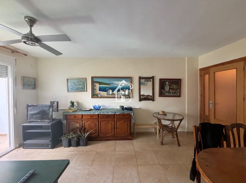 2 bedroom Apartment for rent in Punta Prima with pool garage - € 850 (Ref: 9485058)