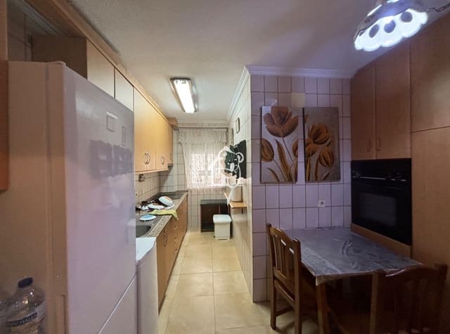 2 Zimmer Apartment zu vermieten in Punta Prima, Torrevieja mit Pool Garage - 850 € (Ref: 9485058)