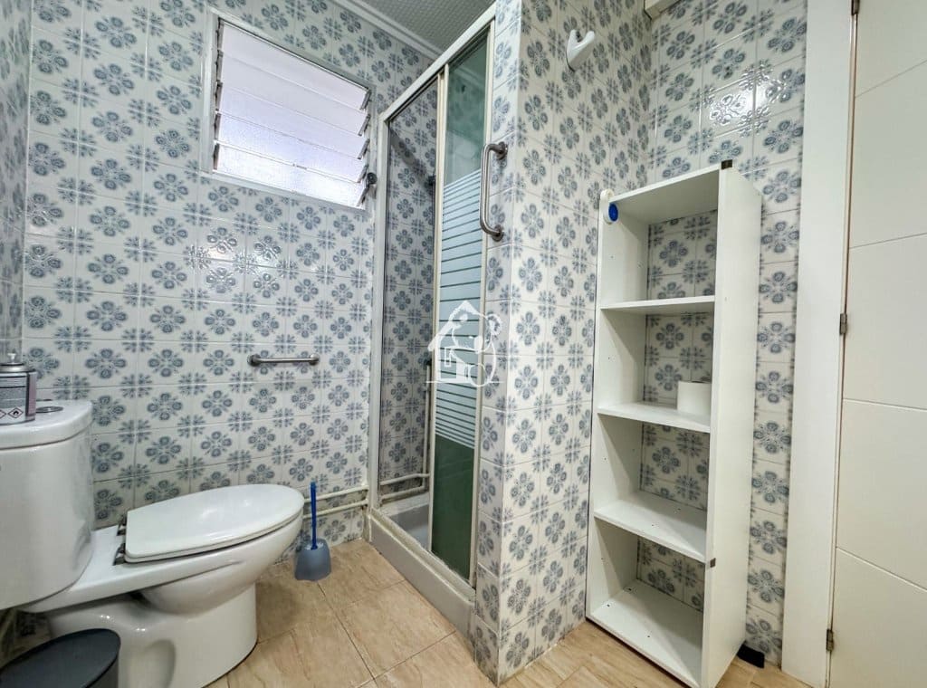 2 bedroom Beach Apartment for rent in Torrevieja - € 700 (Ref: 9488060)