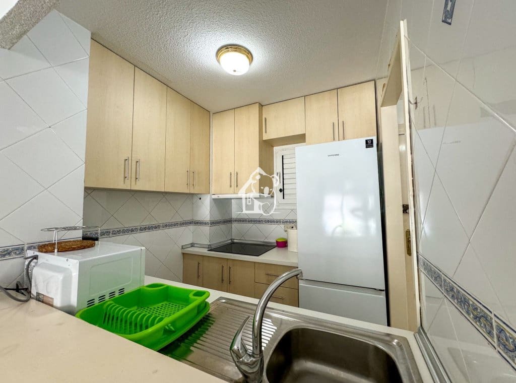 2 sypialnia Apartament przy plaży do wynajęcia w Torrevieja - 750 € (Ref: 9490980)