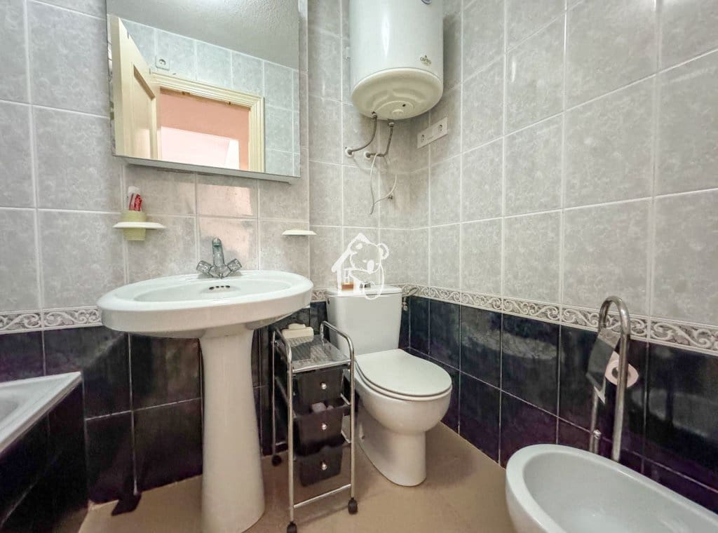 2 sypialnia Apartament przy plaży do wynajęcia w Torrevieja - 750 € (Ref: 9490980)