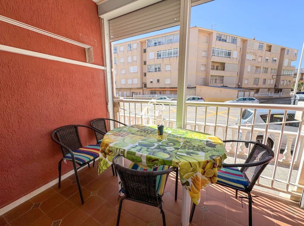 2 sypialnia Apartament przy plaży do wynajęcia w Torrevieja - 750 € (Ref: 9490980)