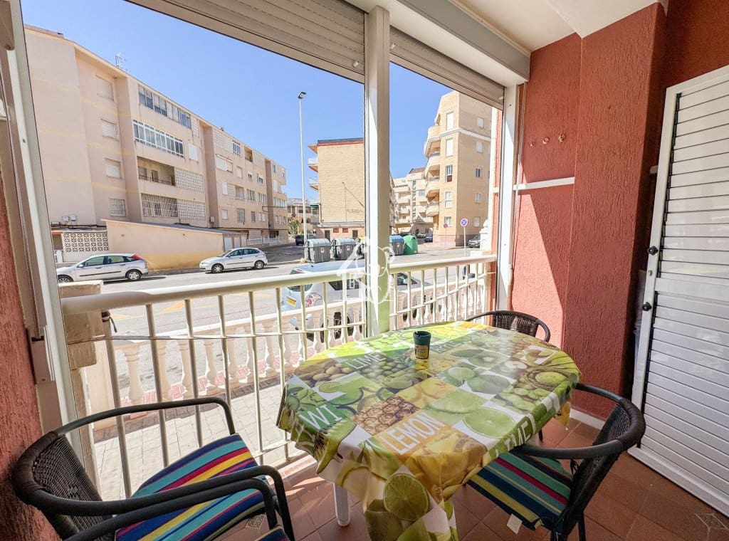 2 sypialnia Apartament przy plaży do wynajęcia w Torrevieja - 750 € (Ref: 9490980)