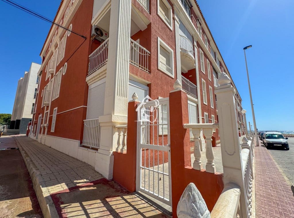 2 sypialnia Apartament przy plaży do wynajęcia w Torrevieja - 750 € (Ref: 9490980)
