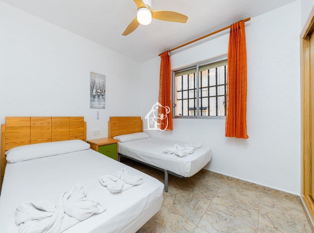 Chalet de 5 habitaciones en La Mata en alquiler - 1.300 € (Ref: 9494101)