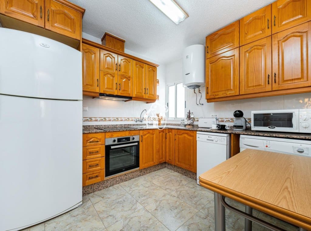 Chalet de 5 habitaciones en La Mata en alquiler - 1.300 € (Ref: 9494101)