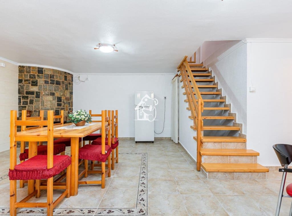 Chalet de 5 habitaciones en La Mata en alquiler - 1.300 € (Ref: 9494101)