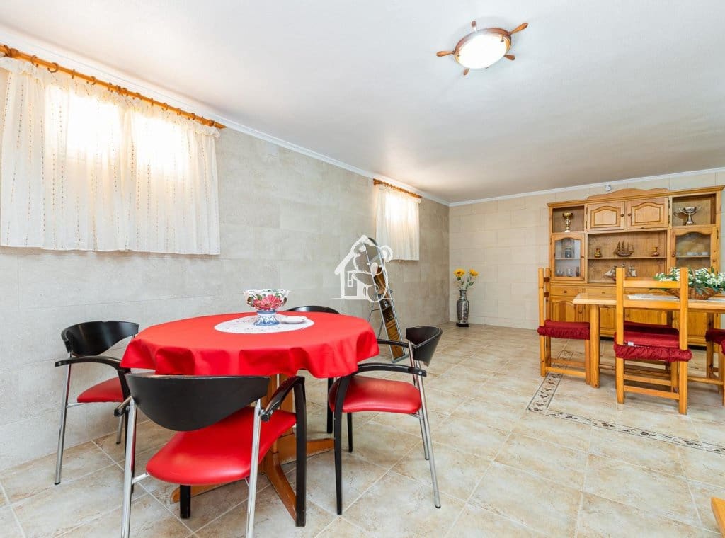 Chalet de 5 habitaciones en La Mata en alquiler - 1.300 € (Ref: 9494101)