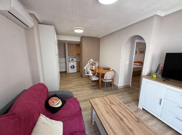 Apartamento de 2 habitaciones en Zona Pueblo, Guardamar del Segura en alquiler con piscina - 900 € (Ref: 9494102)