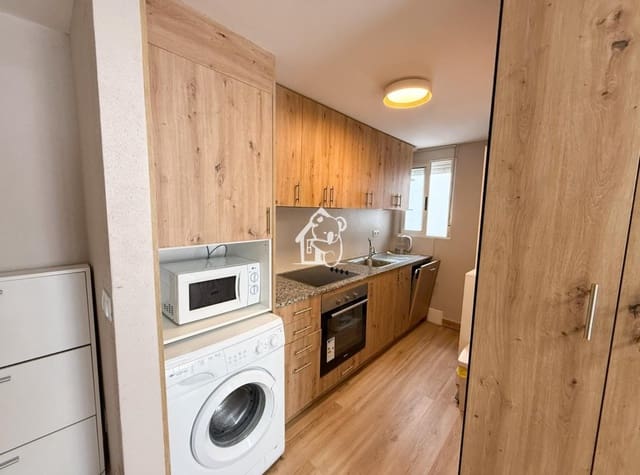 Apartamento de 2 habitaciones en Zona Pueblo, Guardamar del Segura en alquiler con piscina - 900 € (Ref: 9494102)