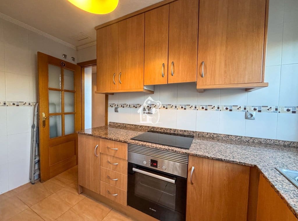 3 makuuhuone Omakotitalo vuokrattavana paikassa Torrevieja mukana uima-altaan - 1 000 € (Ref: 9494103)