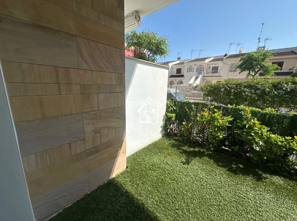 2 sypialnia Apartament przy plaży na sprzedaż w Pilar de la Horadada z basenem garażem - 390 000 € (Ref: 9494104)