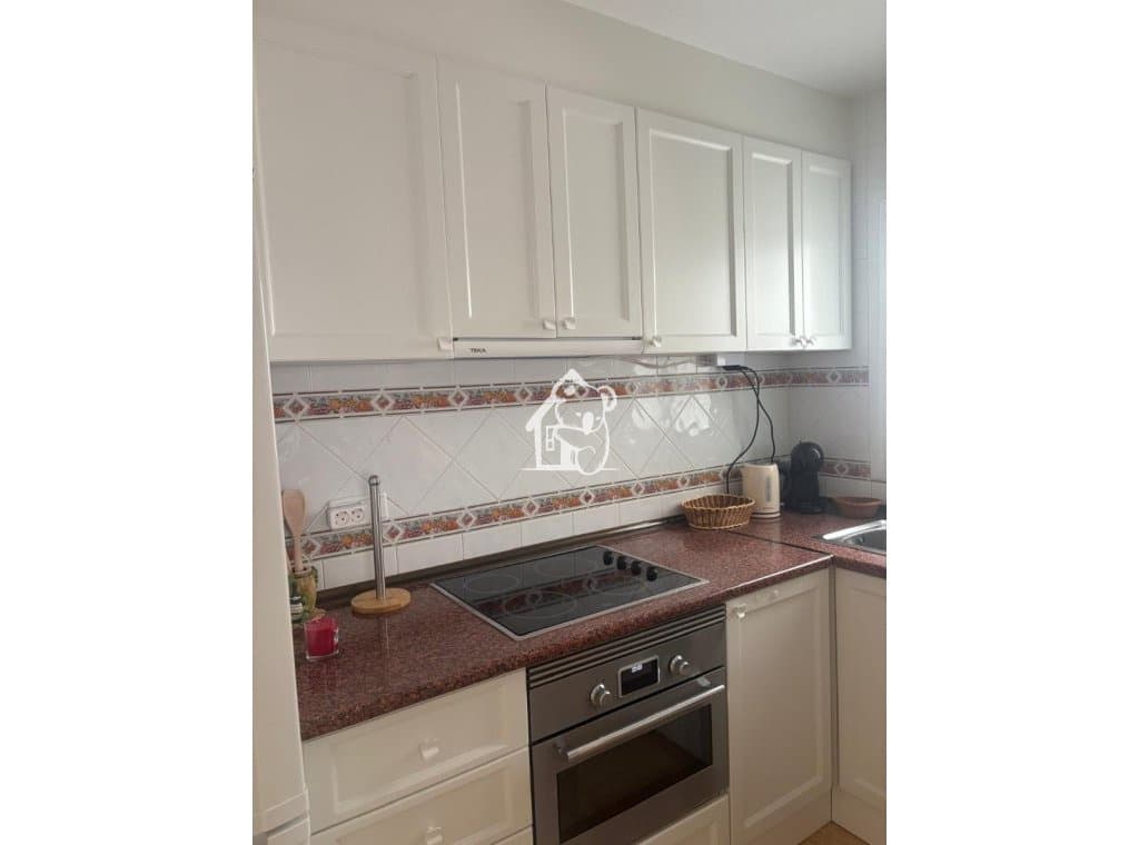 2 bedroom Flat for rent in Torrevieja with pool - € 800 (Ref: 9496707)