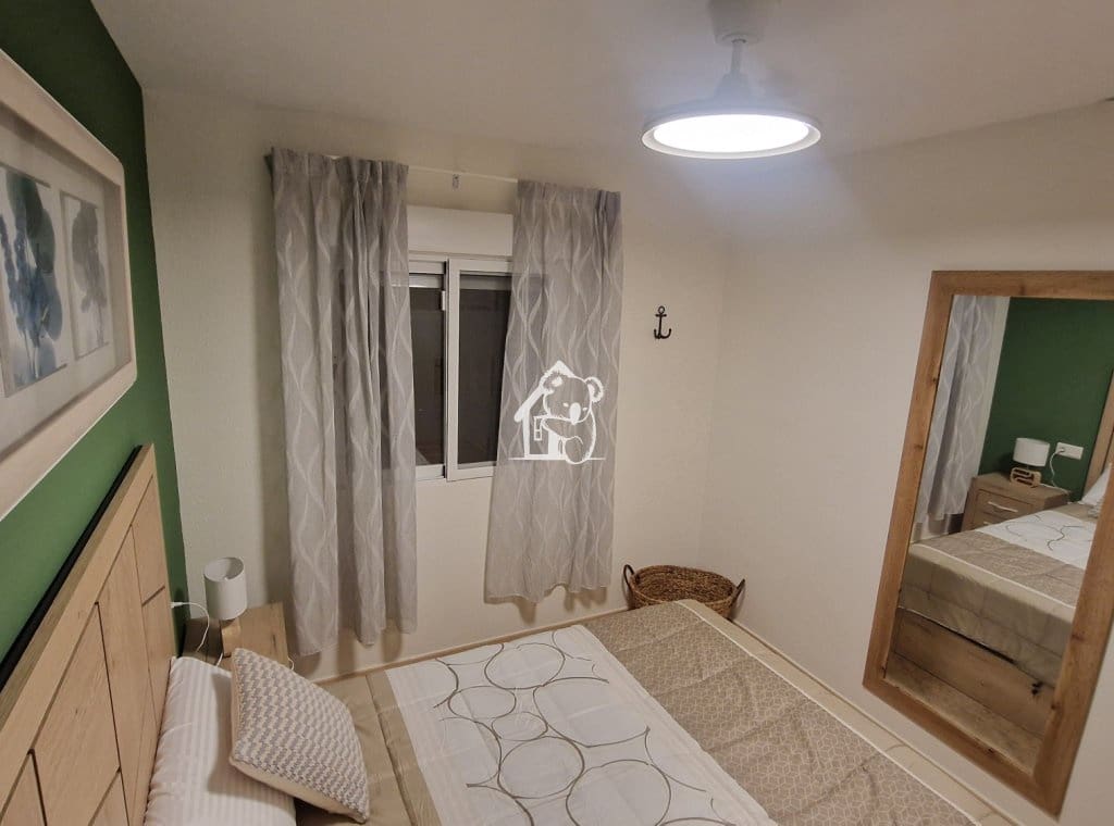 2 bedroom Flat for rent in Torrevieja with pool - € 800 (Ref: 9496707)