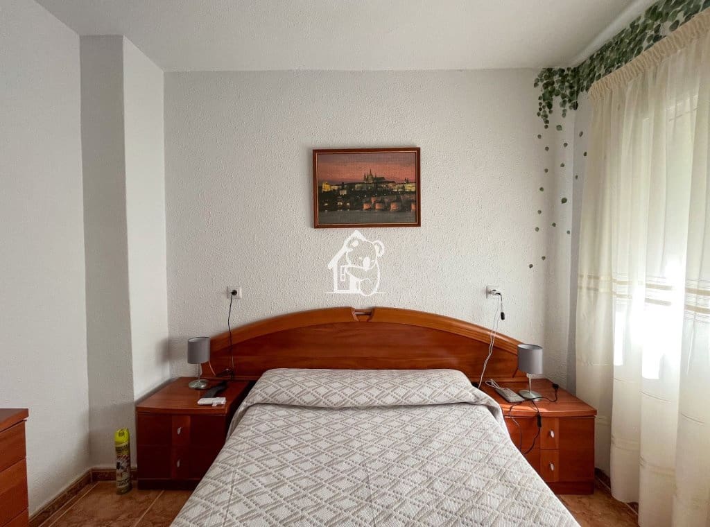 Bungalow de 3 habitaciones en Orihuela en alquiler con piscina - 750 € (Ref: 9500951)