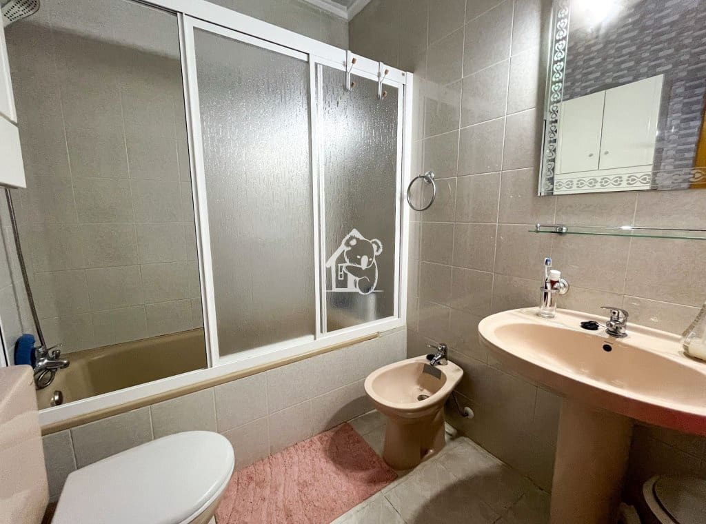 Bungalow de 3 habitaciones en Orihuela en alquiler con piscina - 750 € (Ref: 9500951)