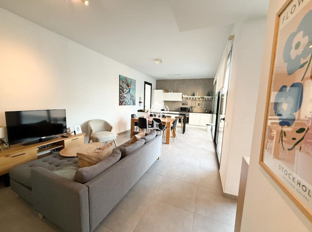 3 makuuhuone Huvila vuokrattavana paikassa La Marina mukana uima-altaan - 2 500 € (Ref: 9508042)