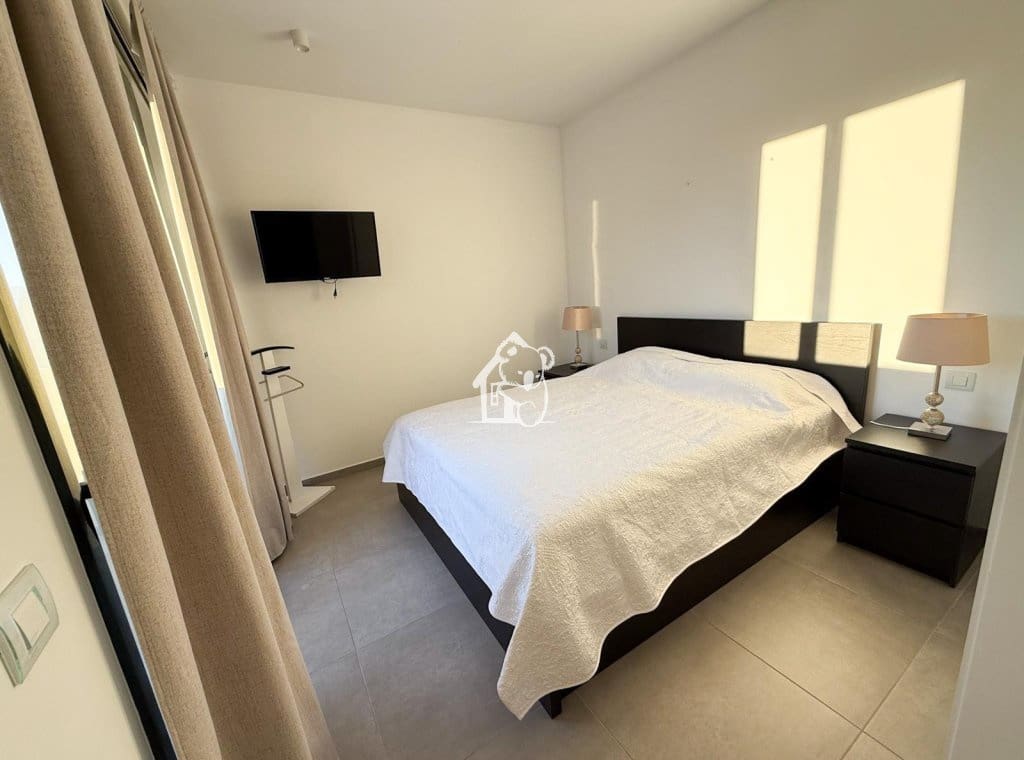 3 makuuhuone Huvila vuokrattavana paikassa La Marina mukana uima-altaan - 2 500 € (Ref: 9508042)