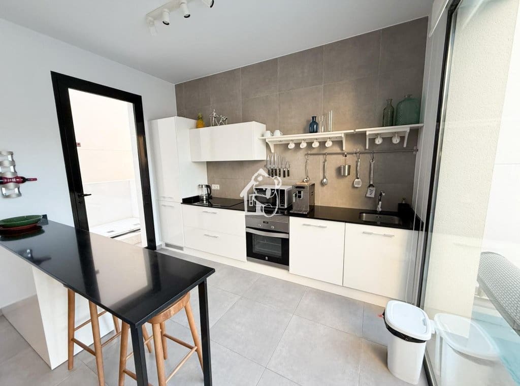 3 makuuhuone Huvila vuokrattavana paikassa La Marina mukana uima-altaan - 2 500 € (Ref: 9508042)