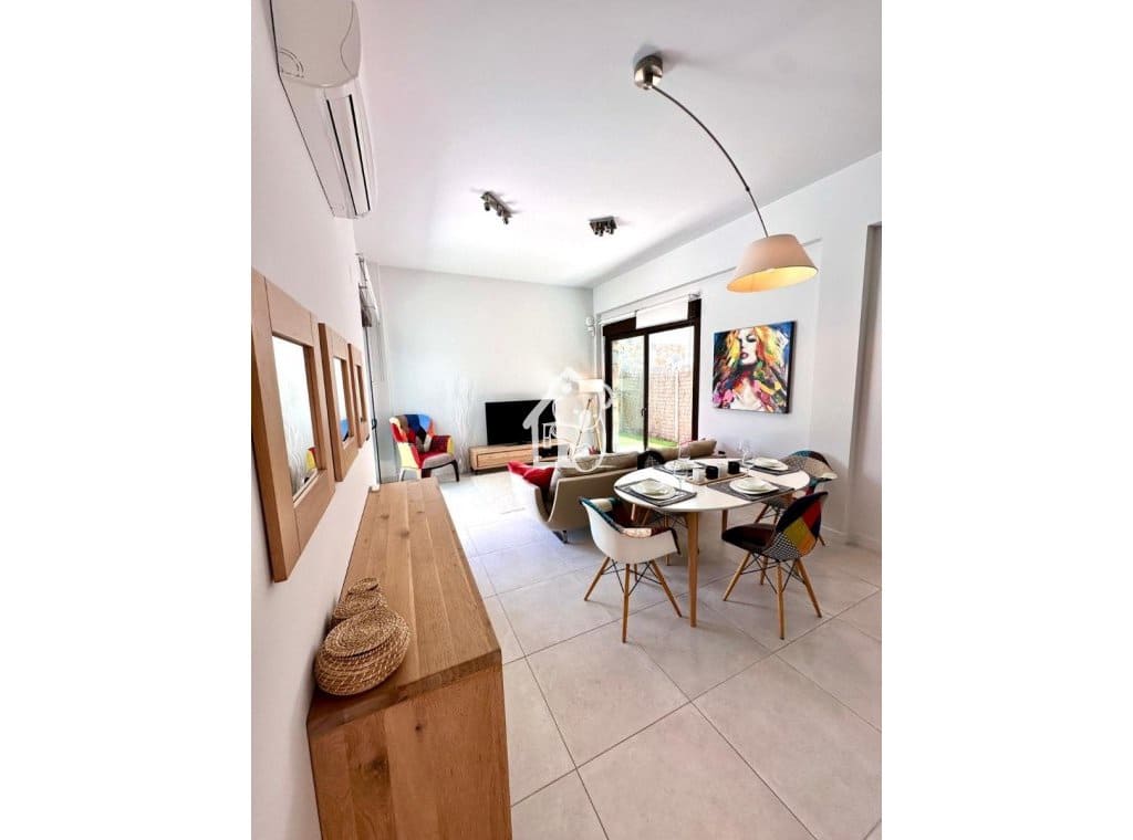 Villa/Maison de 2 chambres à louer à Los Dolses avec piscine garage - 2 300 € (Ref: 9508044)