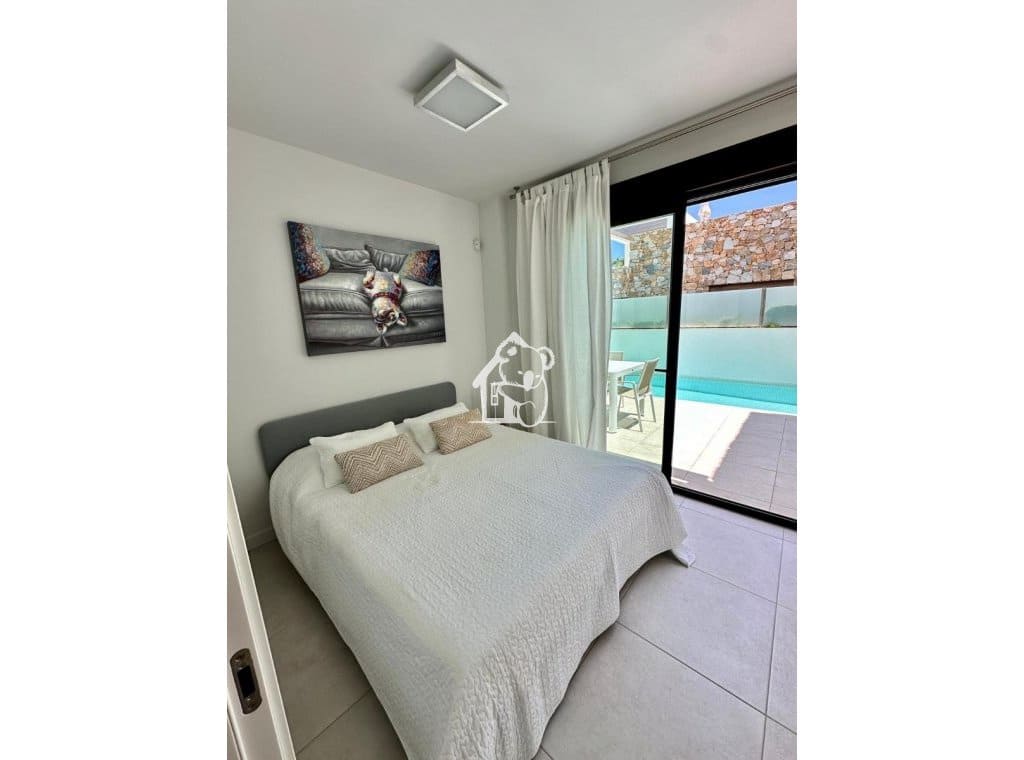 Villa/Maison de 2 chambres à louer à Los Dolses avec piscine garage - 2 300 € (Ref: 9508044)