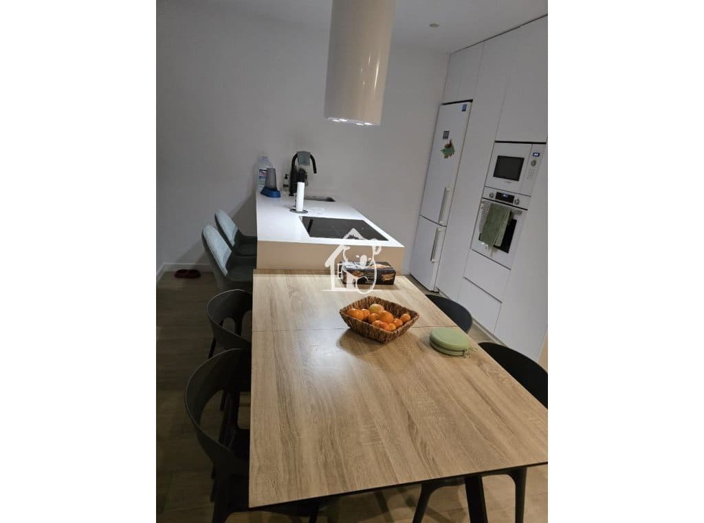 3 slaapkamer Appartement te huur in Guardamar del Segura met zwembad - € 1.100 (Ref: 9508046)