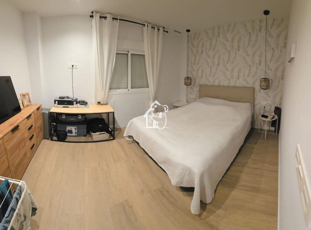 3 slaapkamer Appartement te huur in Guardamar del Segura met zwembad - € 1.100 (Ref: 9508046)