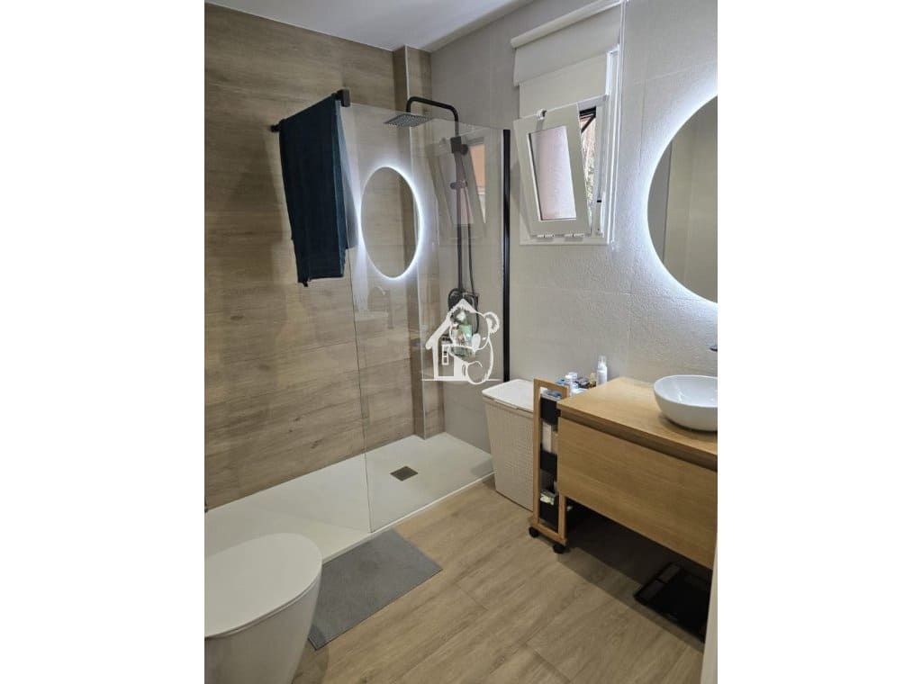 3 slaapkamer Appartement te huur in Guardamar del Segura met zwembad - € 1.100 (Ref: 9508046)