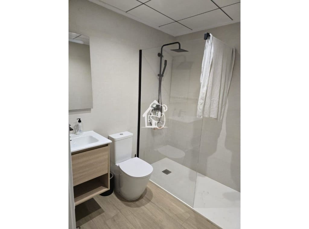 3 slaapkamer Appartement te huur in Guardamar del Segura met zwembad - € 1.100 (Ref: 9508046)