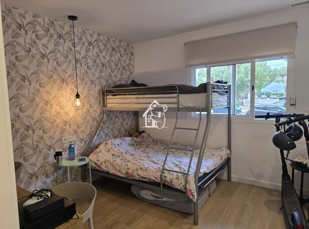 3 slaapkamer Appartement te huur in Guardamar del Segura met zwembad - € 1.100 (Ref: 9508046)