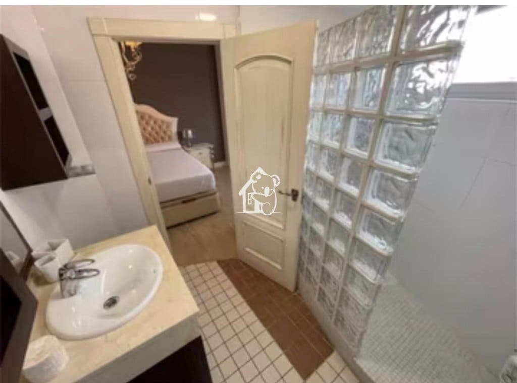 3 bedroom Penthouse for rent in Almoradi with garage - € 900 (Ref: 9511468)