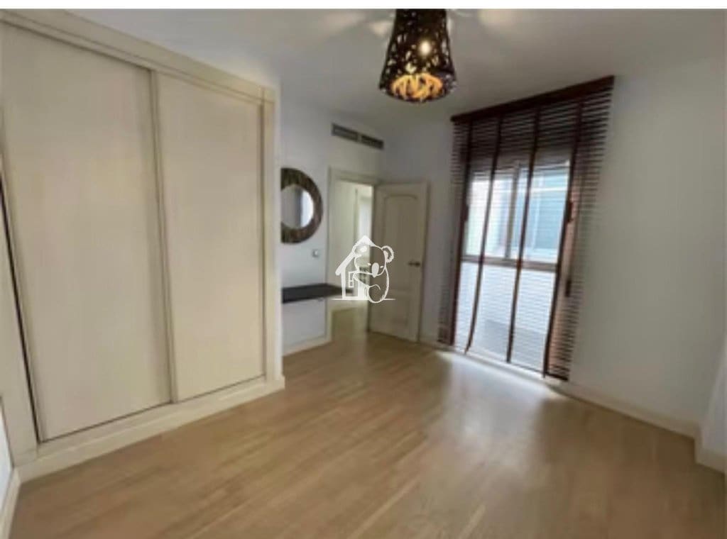 3 bedroom Penthouse for rent in Almoradi with garage - € 900 (Ref: 9511468)