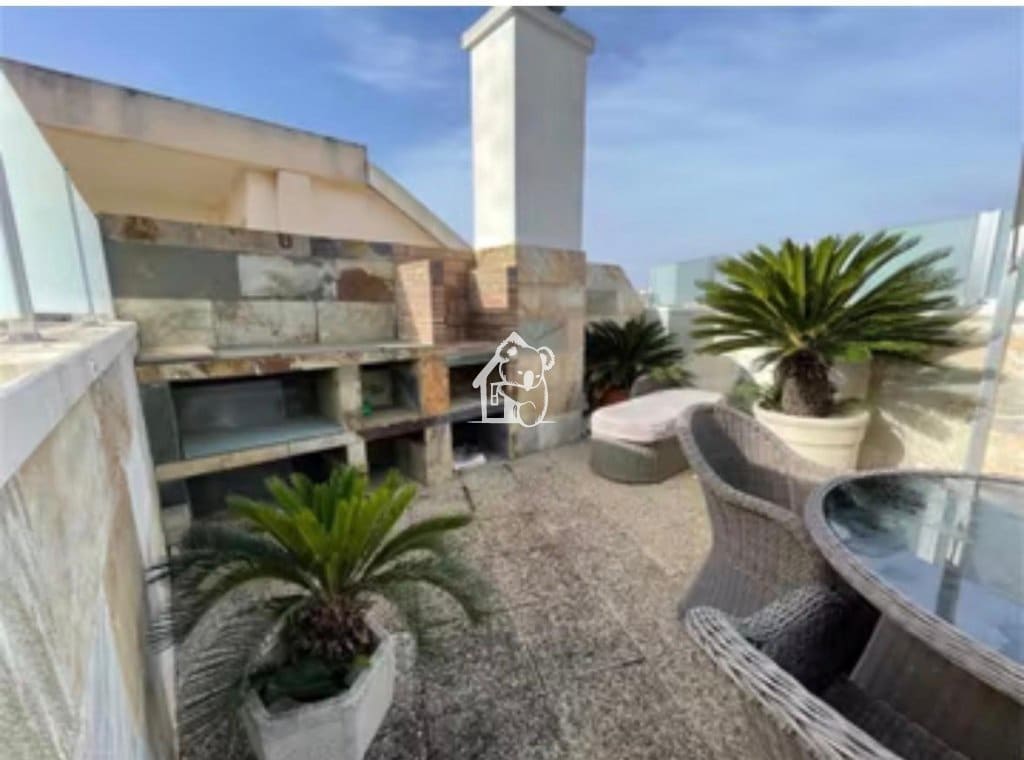 3 bedroom Penthouse for rent in Almoradi with garage - € 900 (Ref: 9511468)