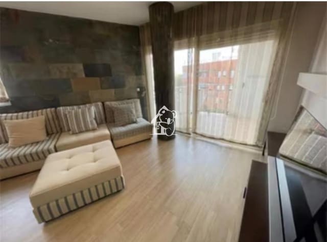 3 bedroom Penthouse for rent in Almoradí with garage - € 900 (Ref: 9511468)