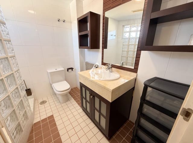 3 bedroom Penthouse for rent in Almoradí with garage - € 900 (Ref: 9511468)