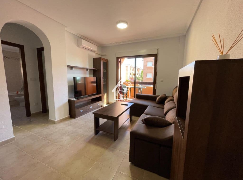 2 bedroom Apartment for rent in Torrevieja with pool garage - € 900 (Ref: 9518261)