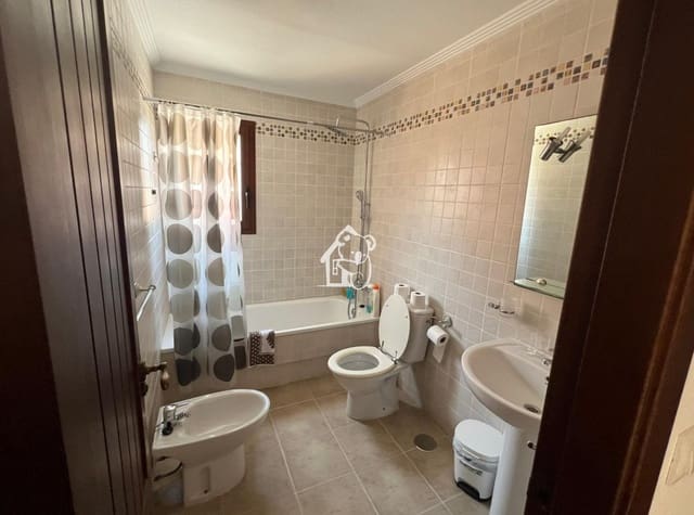 2 bedroom Apartment for rent in Aguas Nuevas, Torrevieja with pool garage - € 900 (Ref: 9518261)