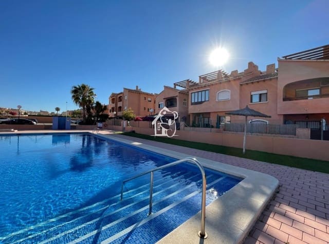 2 bedroom Apartment for rent in Aguas Nuevas, Torrevieja with pool garage - € 900 (Ref: 9518261)
