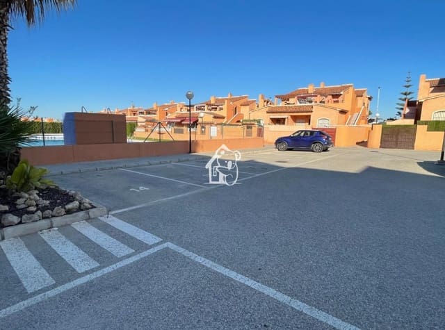 2 bedroom Apartment for rent in Aguas Nuevas, Torrevieja with pool garage - € 900 (Ref: 9518261)