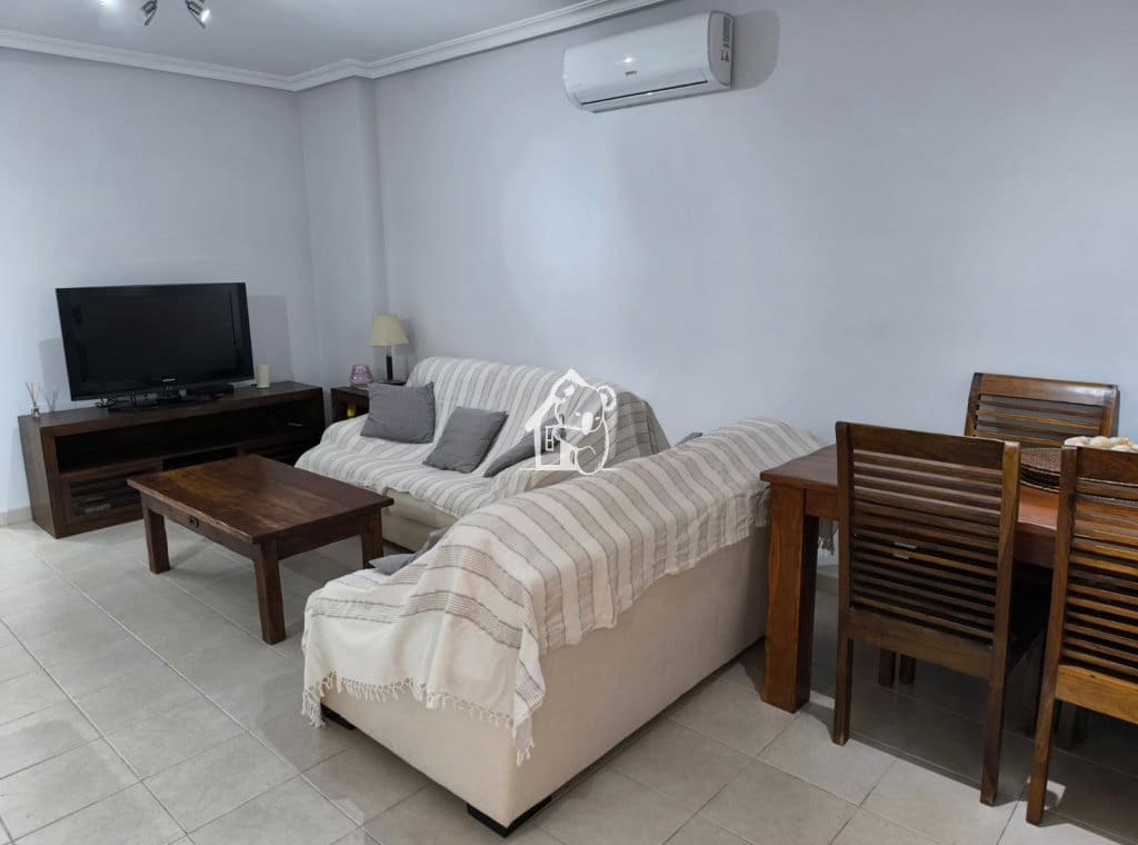 2 makuuhuone Huoneisto vuokrattavana paikassa Jacarilla mukana uima-altaan - 700 € (Ref: 9525919)