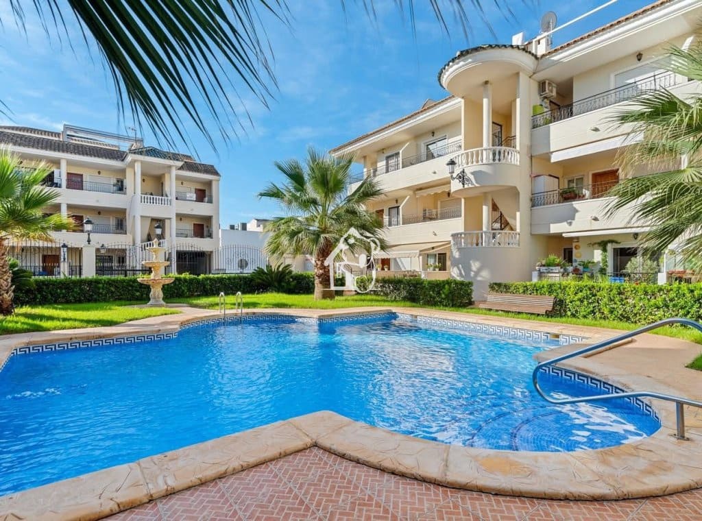 2 makuuhuone Huoneisto vuokrattavana paikassa Jacarilla mukana uima-altaan - 700 € (Ref: 9525919)