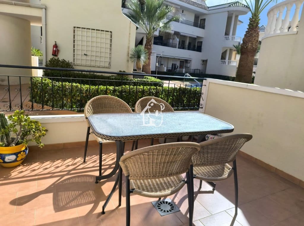 2 makuuhuone Huoneisto vuokrattavana paikassa Jacarilla mukana uima-altaan - 700 € (Ref: 9525919)