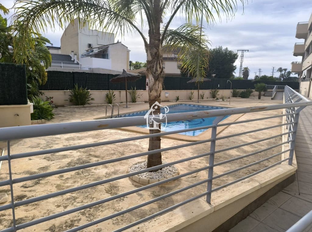 3 makuuhuone Huoneisto vuokrattavana paikassa Jacarilla mukana uima-altaan - 800 € (Ref: 9525920)