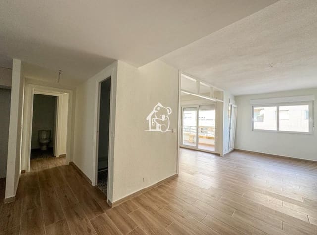 2 slaapkamer Appartement te koop in Puerto Deportivo, Torrevieja - € 245.000 (Ref: 9529245)