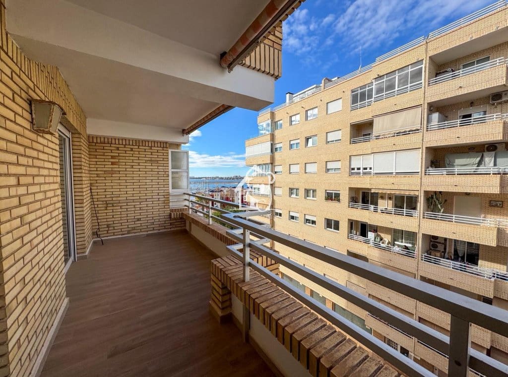 2 slaapkamer Appartement te koop in Torrevieja - € 245.000 (Ref: 9529245)