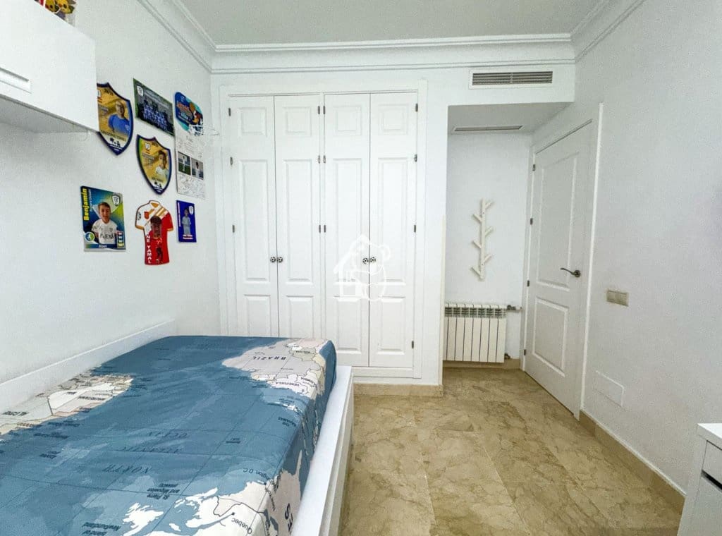 3 bedroom Apartment for rent in Los Alcazares with pool garage - € 900 (Ref: 9540585)