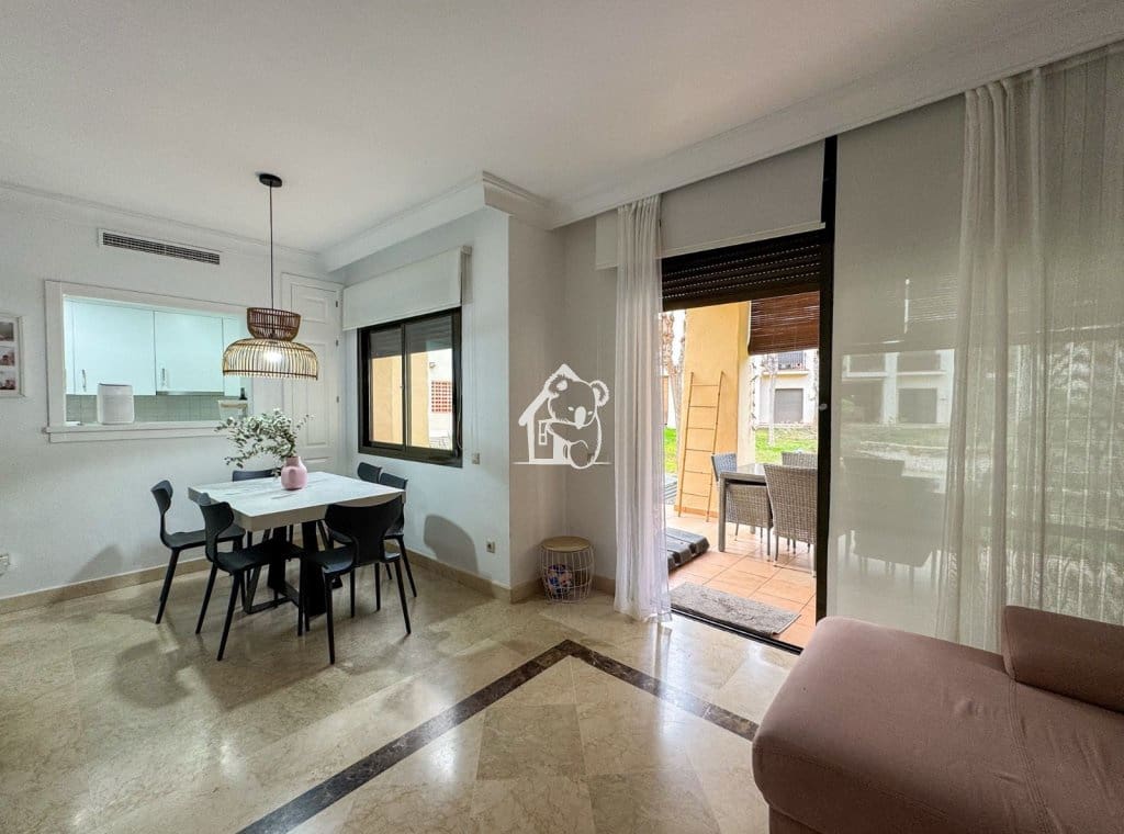 3 bedroom Apartment for rent in Los Alcazares with pool garage - € 900 (Ref: 9540585)